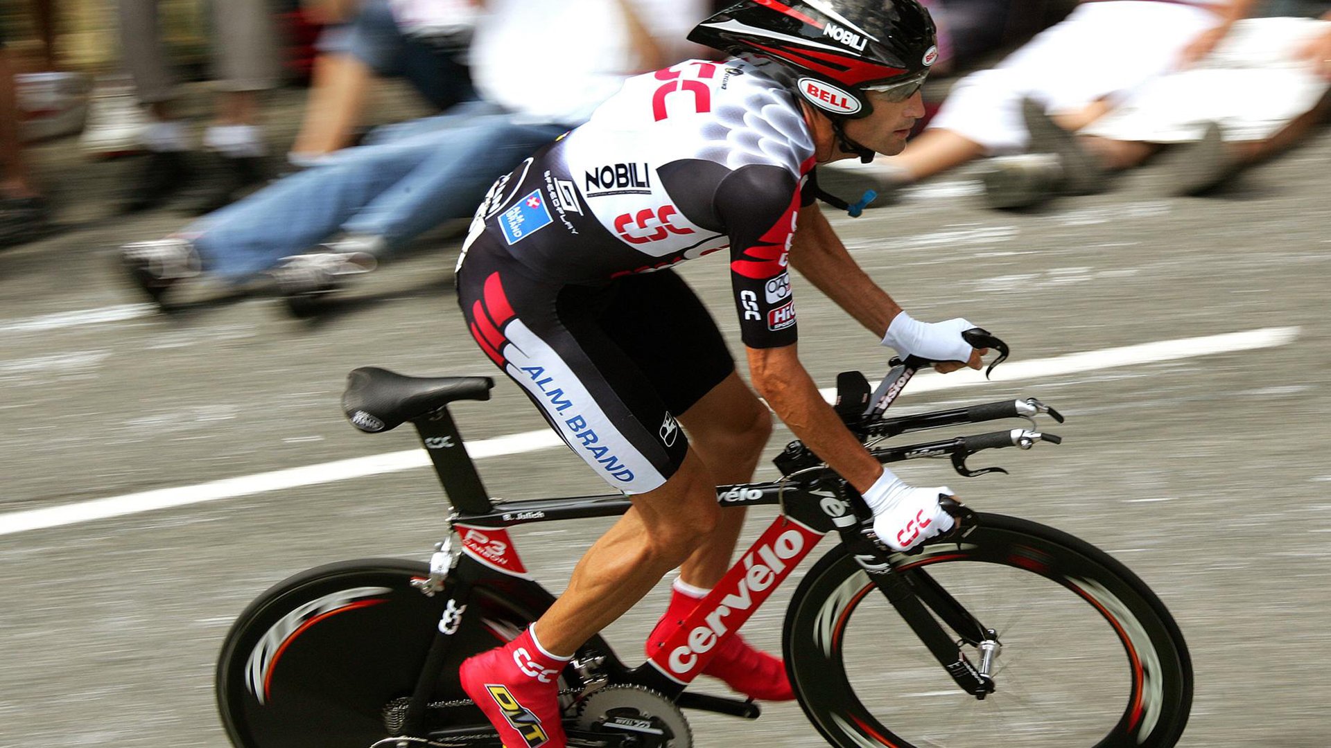 世界杯：法国队官方纪录片揭示更衣室讲话 姆巴佩领袖气质凸显