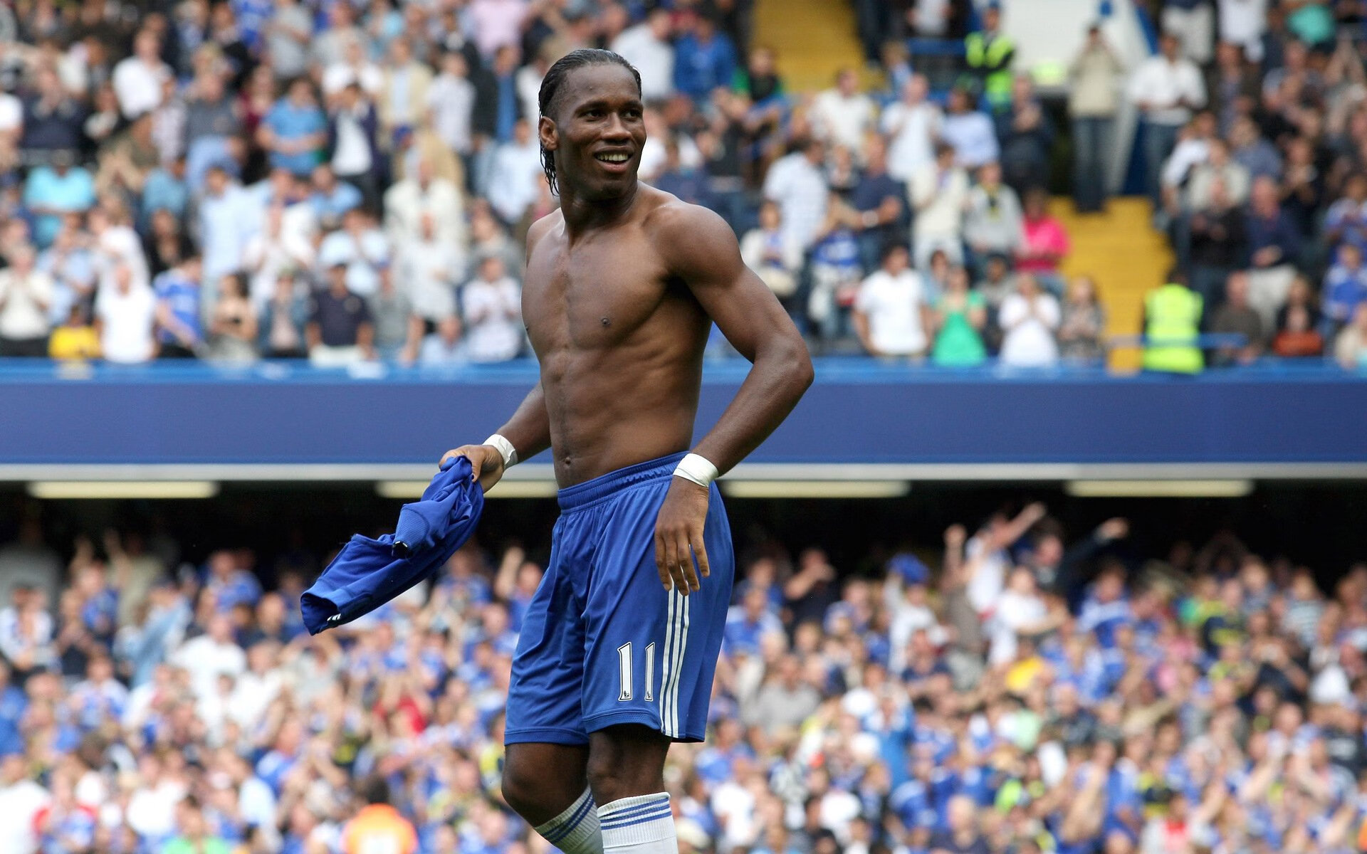 世锦赛女子混合泳400米：美国选手连破赛会与世界纪录